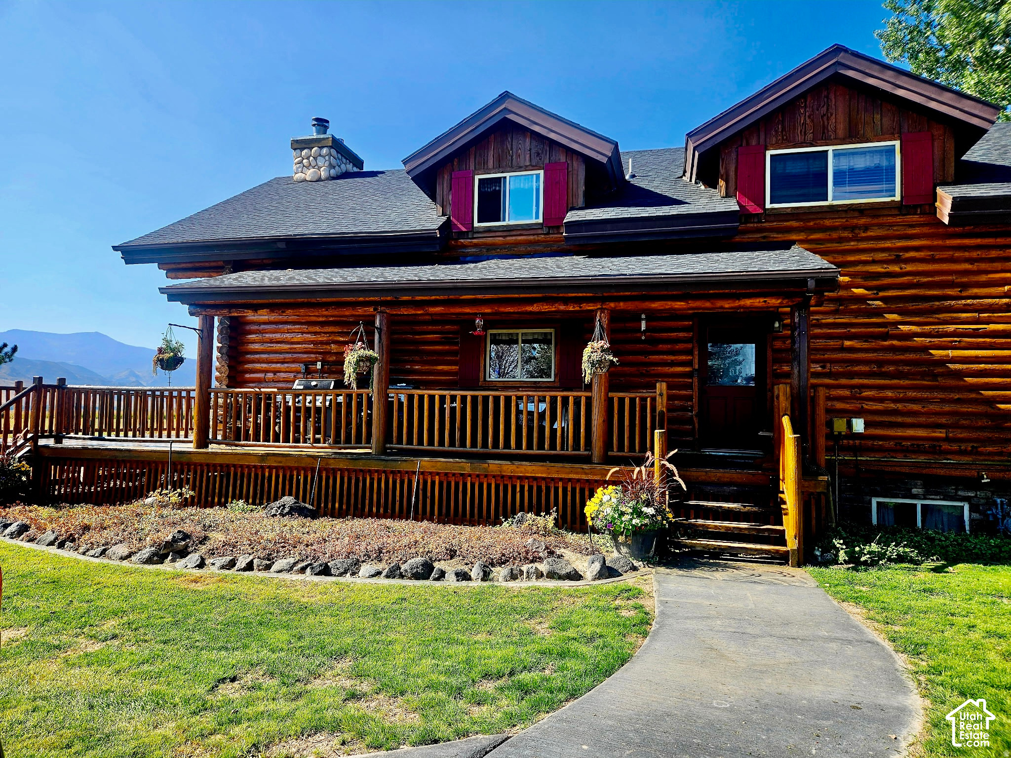 main property photo 4