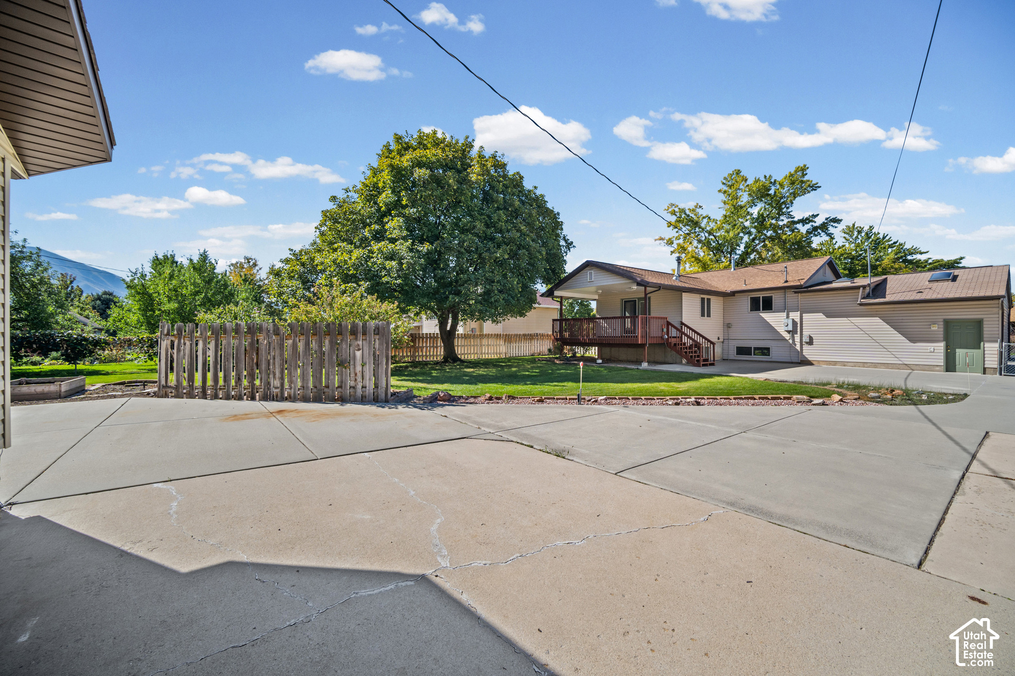 main property photo 25