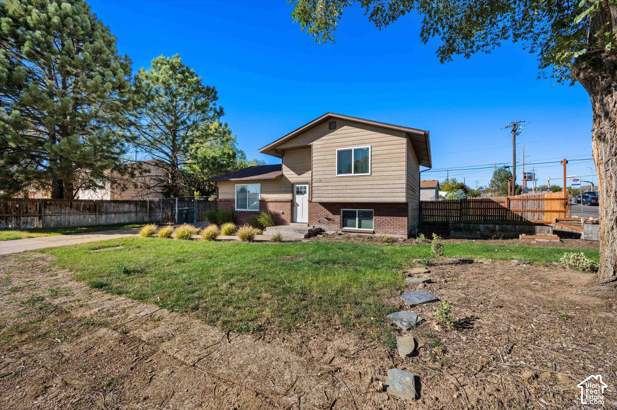main property photo 21