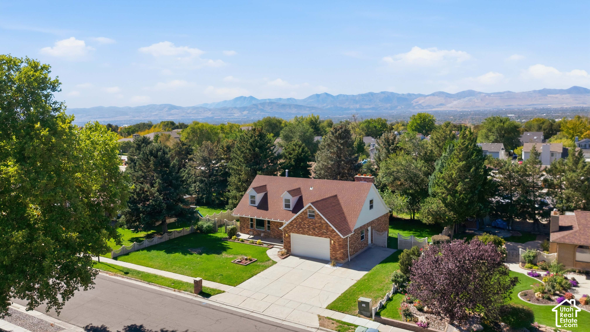 main property photo 45