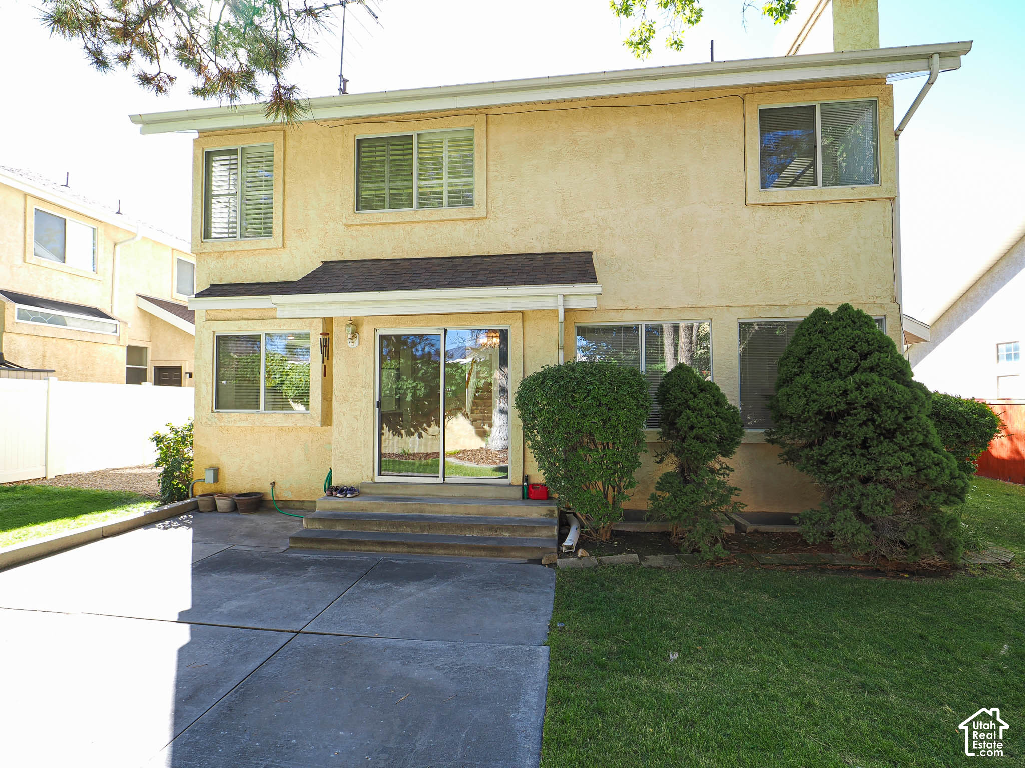 main property photo 45