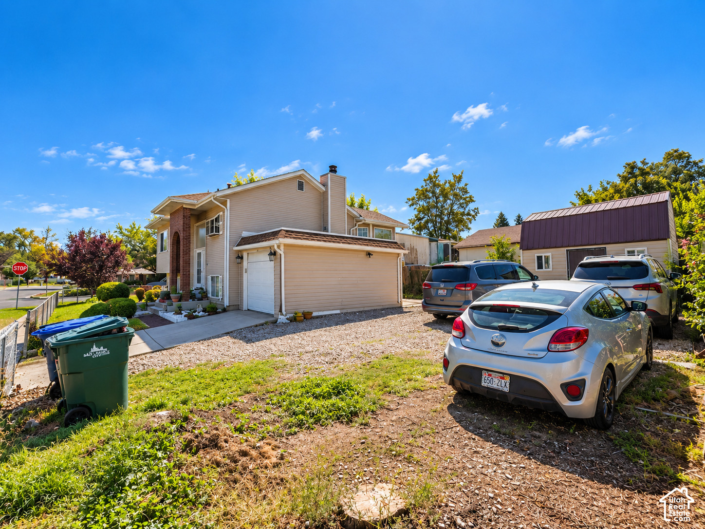 main property photo 22