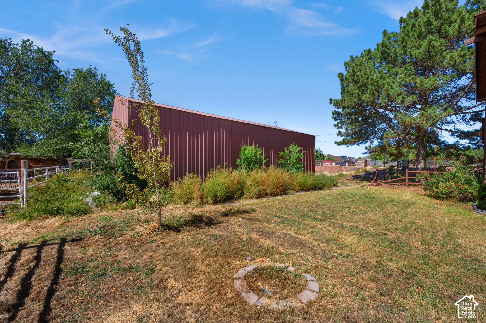 main property photo 6