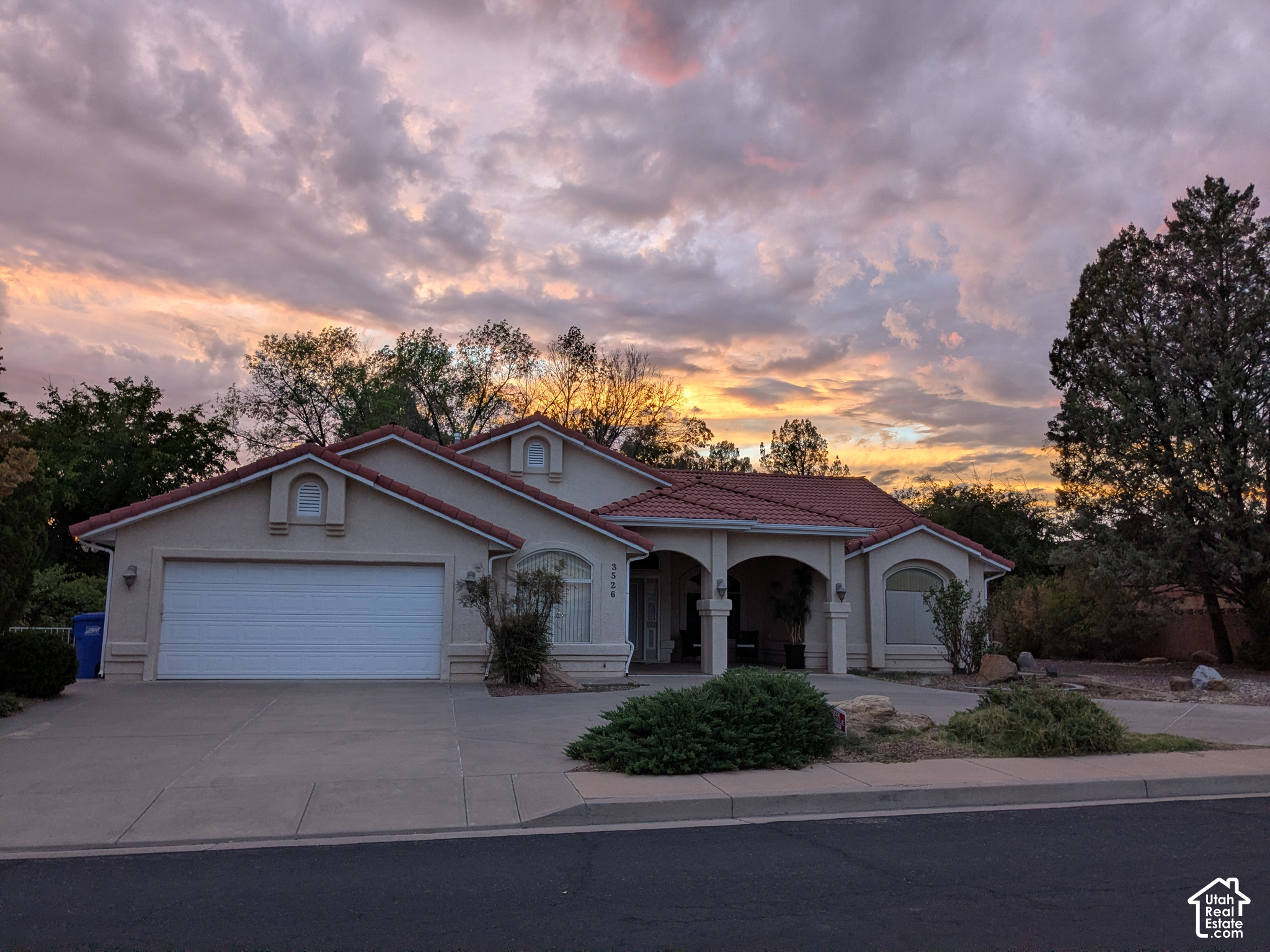 main property photo 17