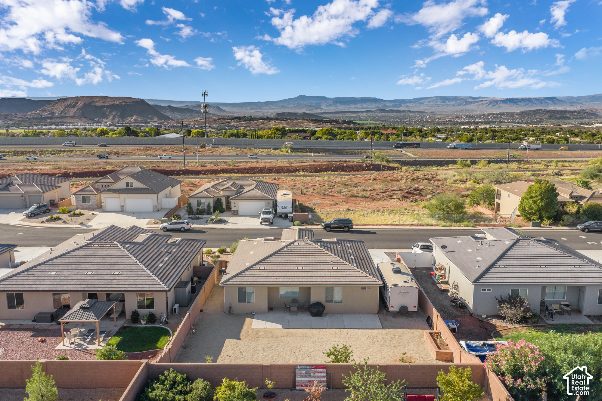 main property photo 33