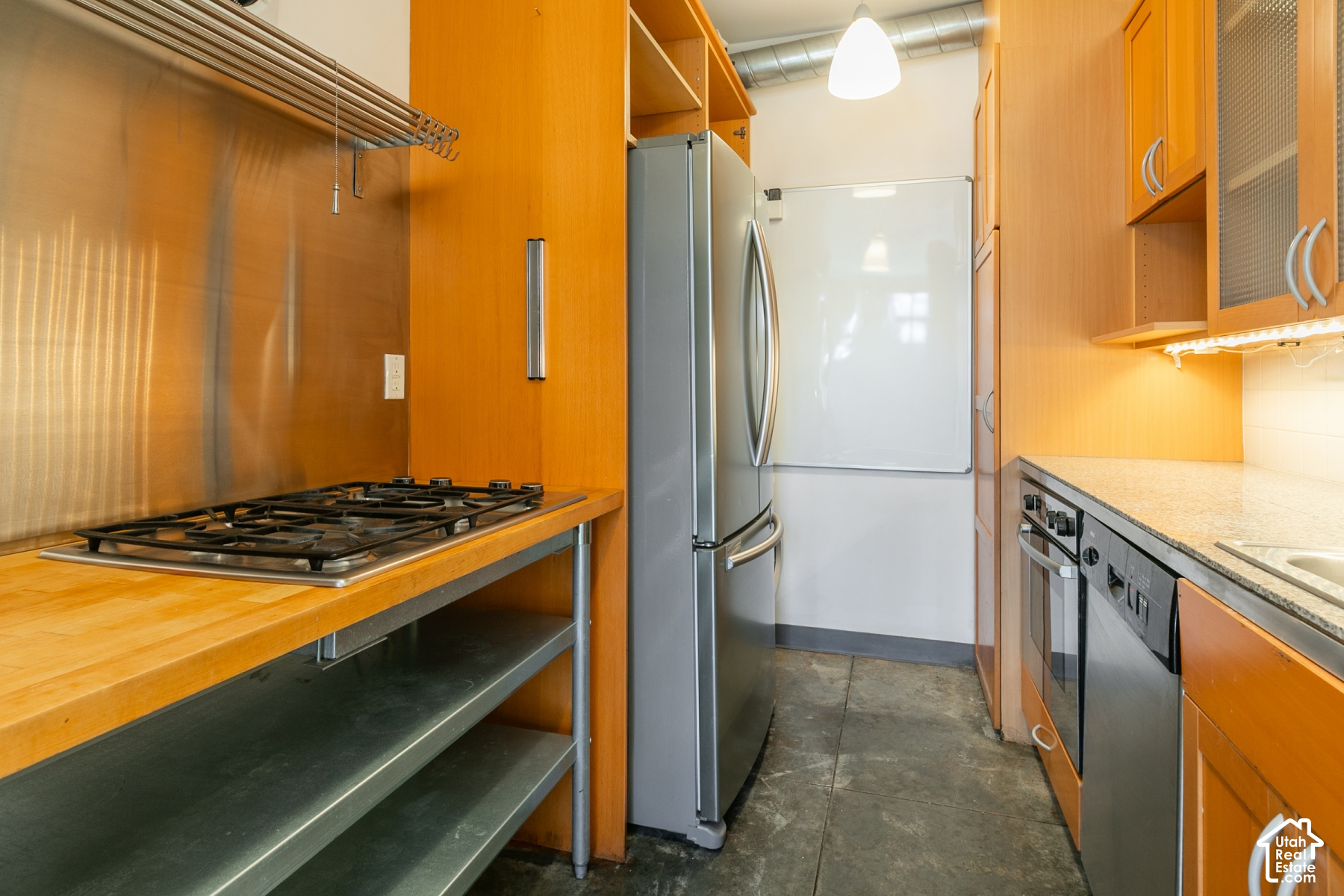 main property photo 18