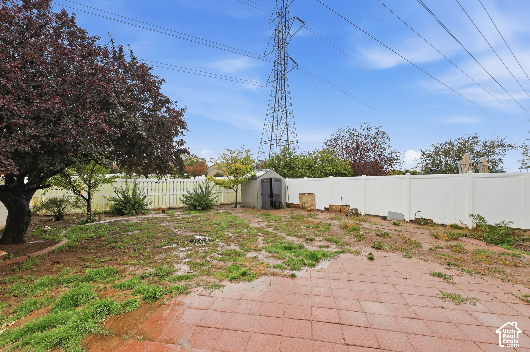 main property photo 17