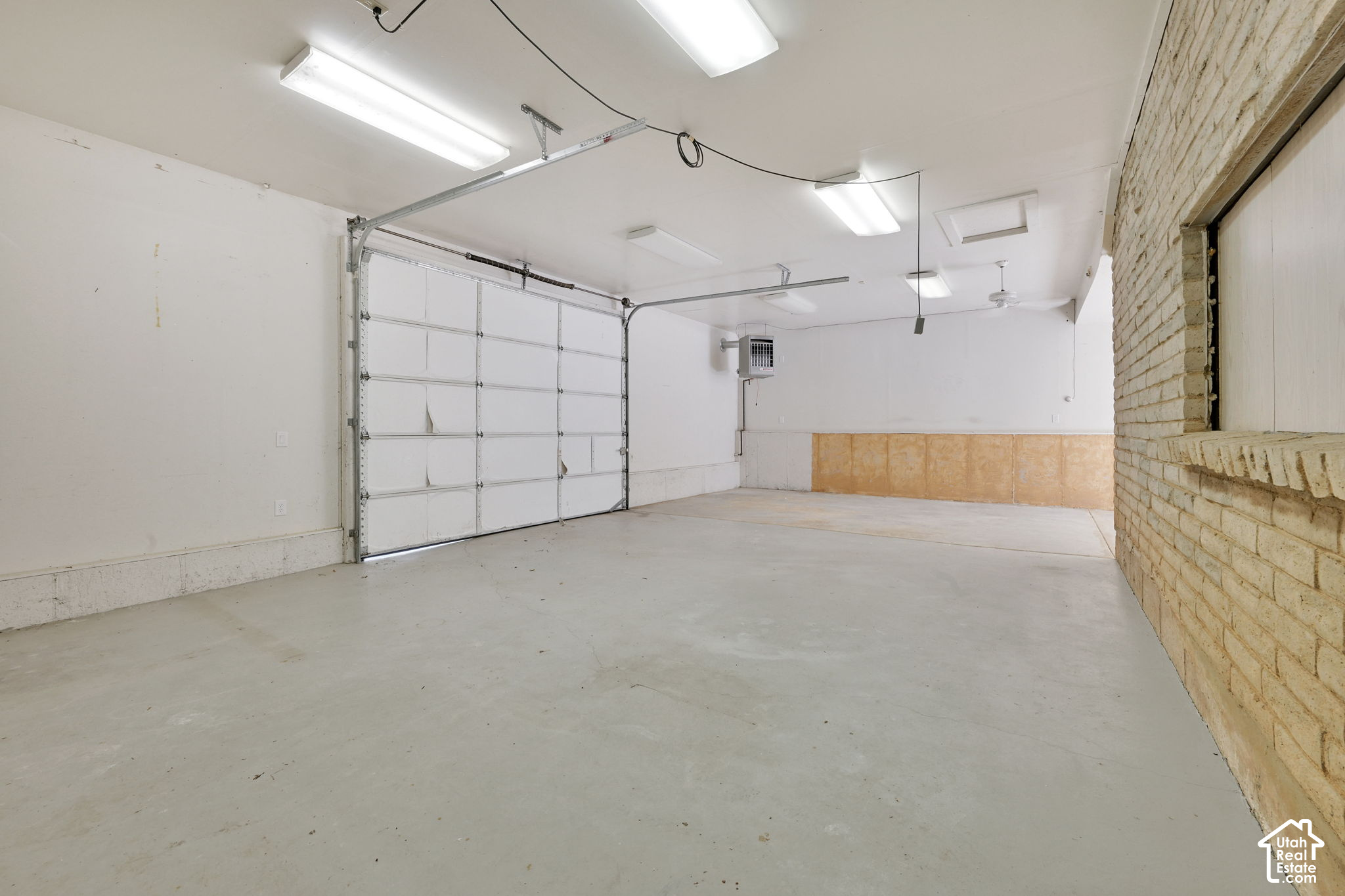 main property photo 74