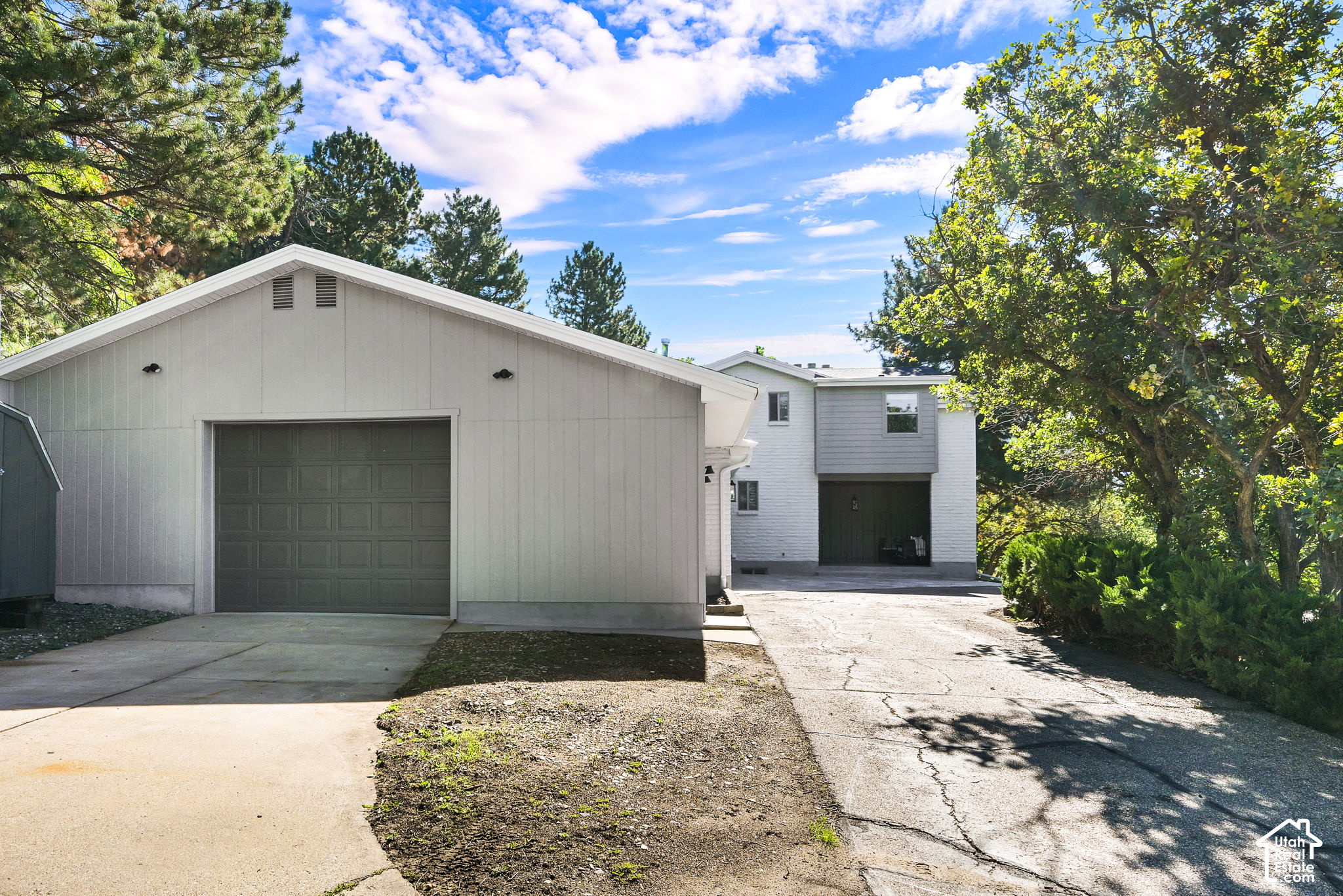 main property photo 94