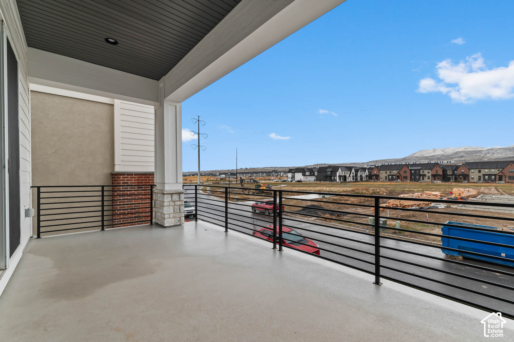 main property photo 6