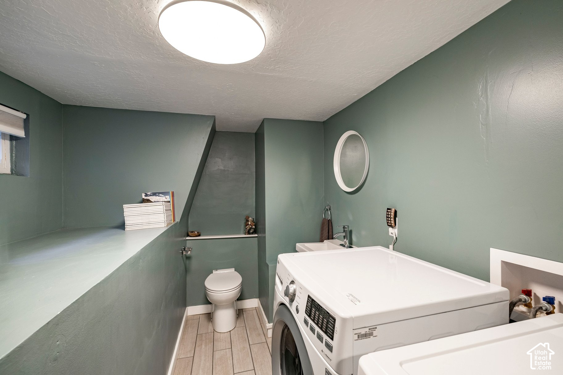 main property photo 16