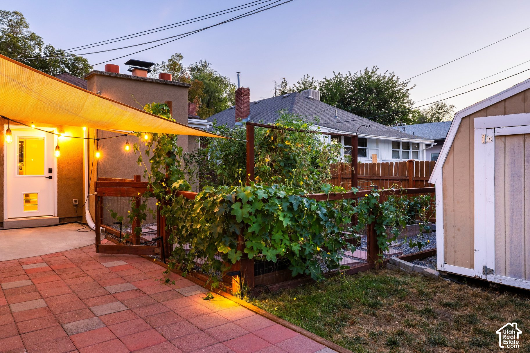 main property photo 23