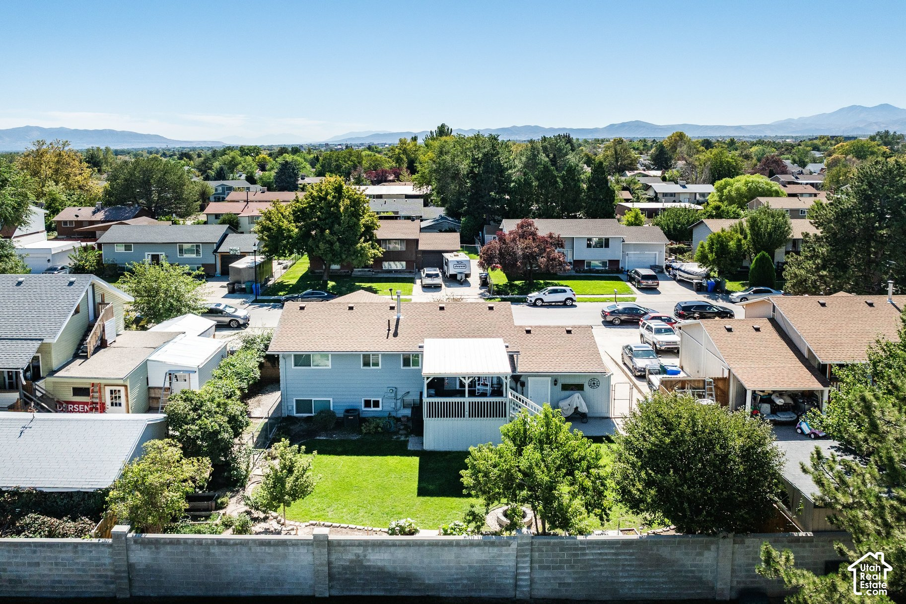 main property photo 19
