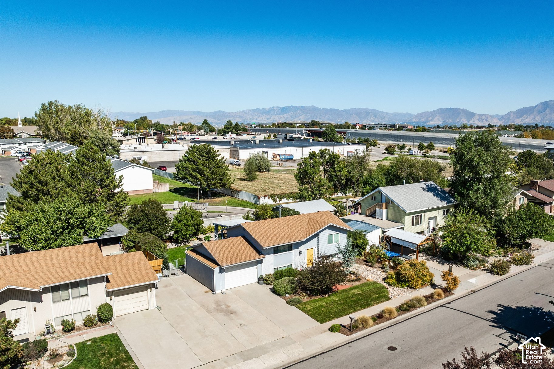 main property photo 21