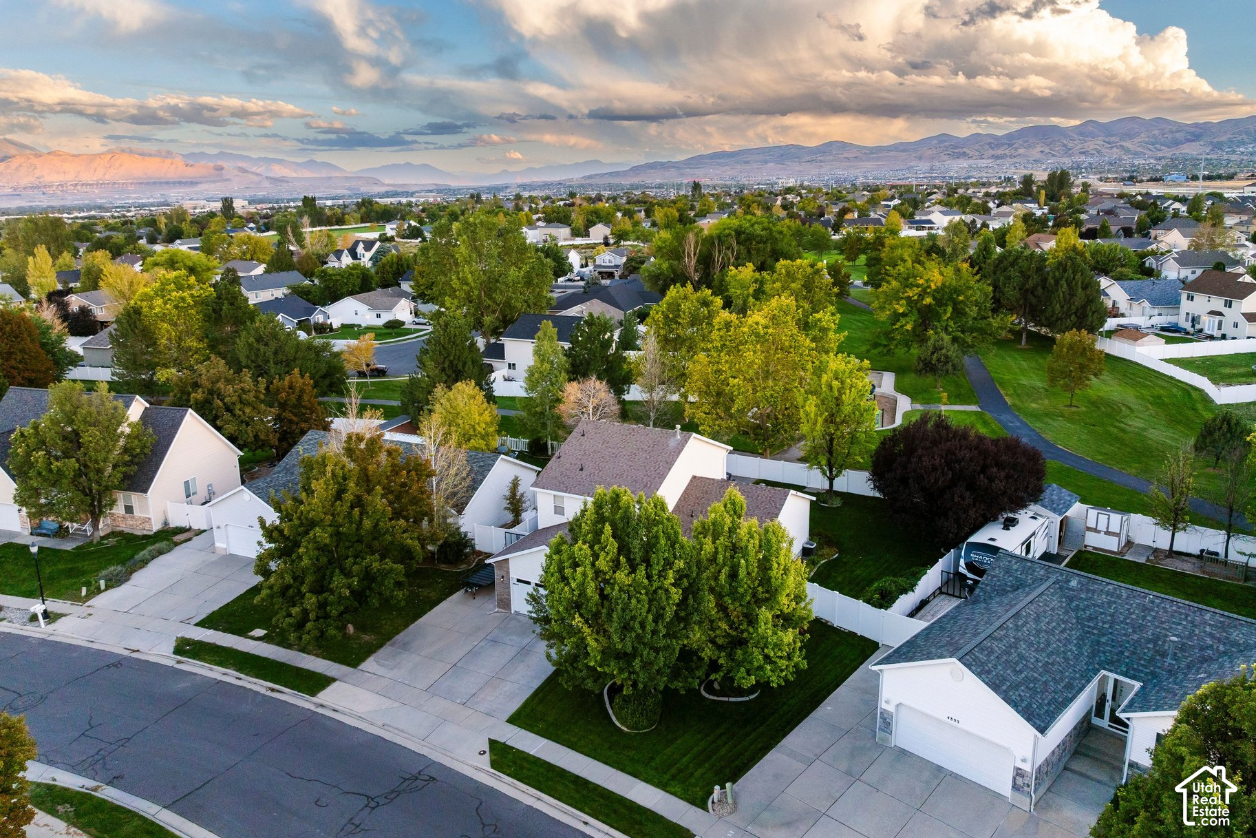main property photo 35