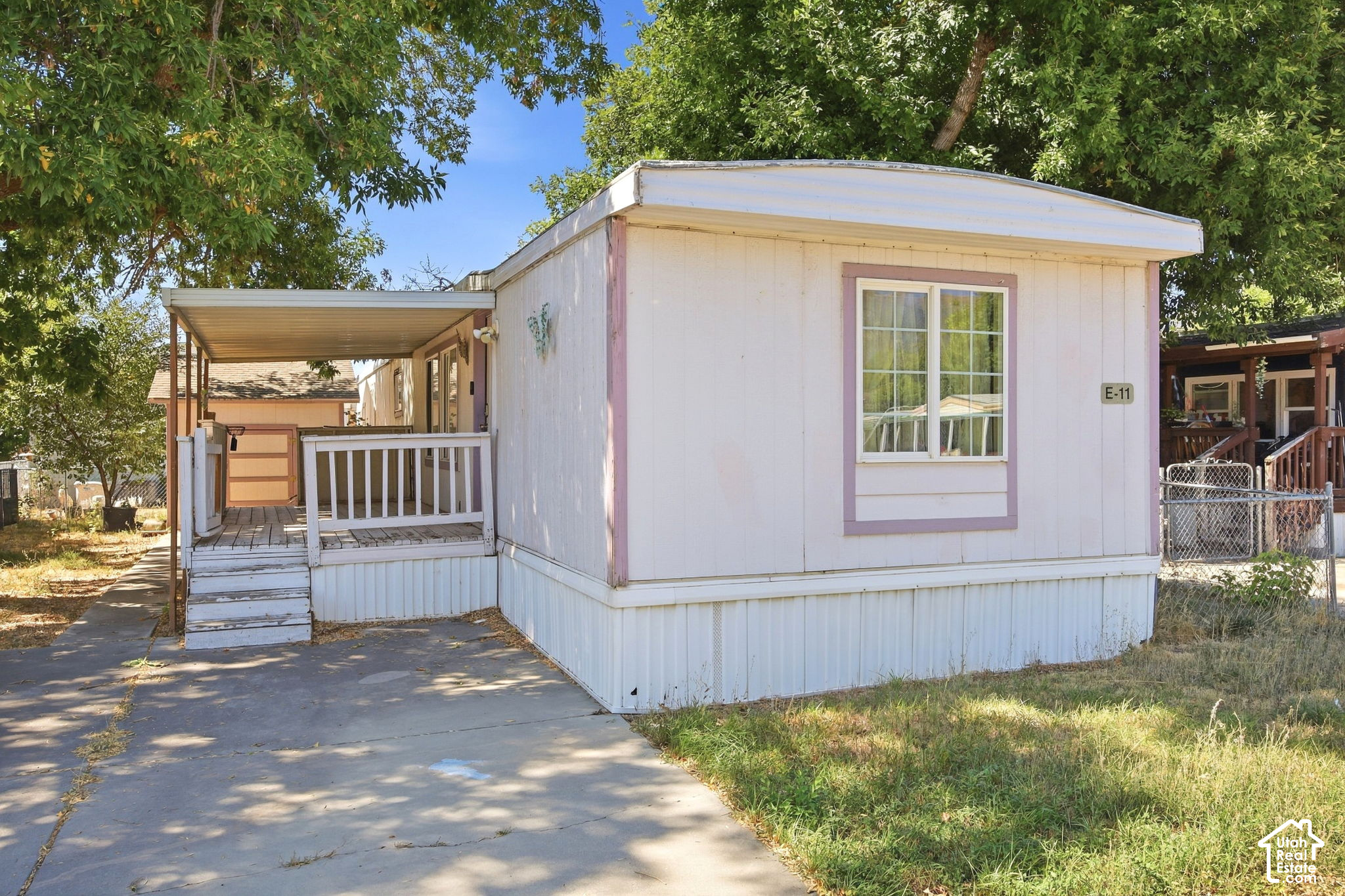 main property photo 23