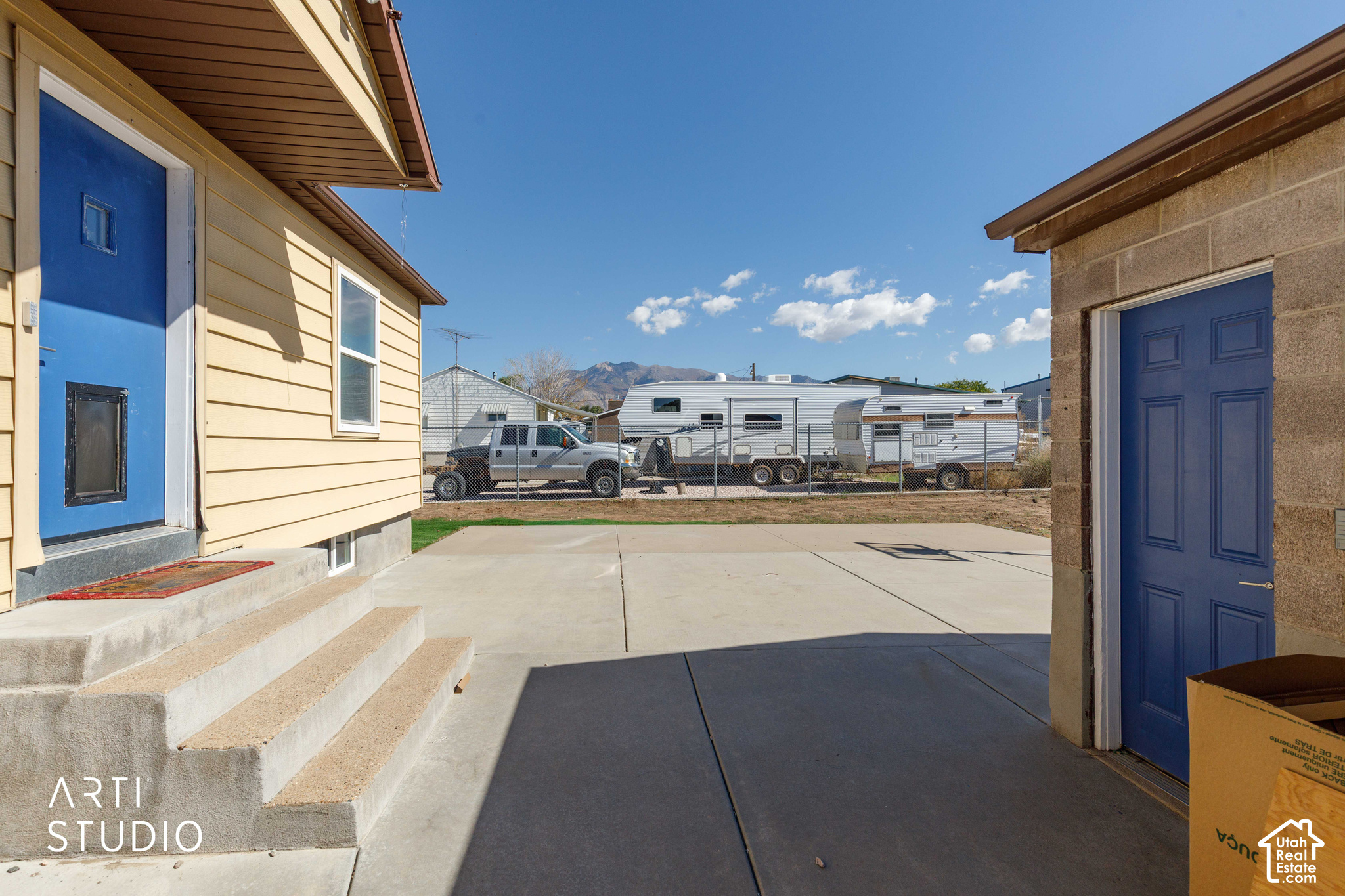 main property photo 27