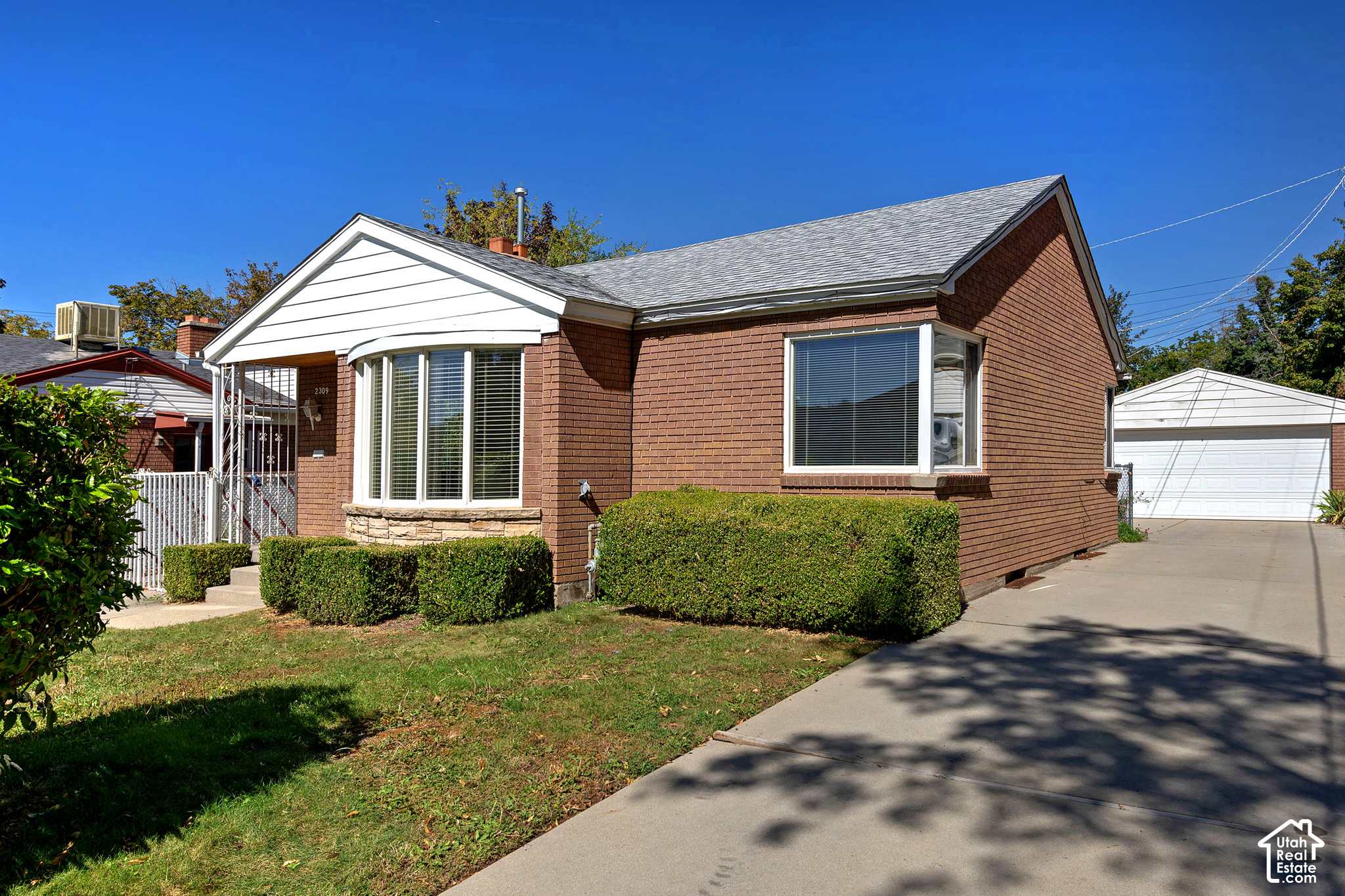 main property photo 35