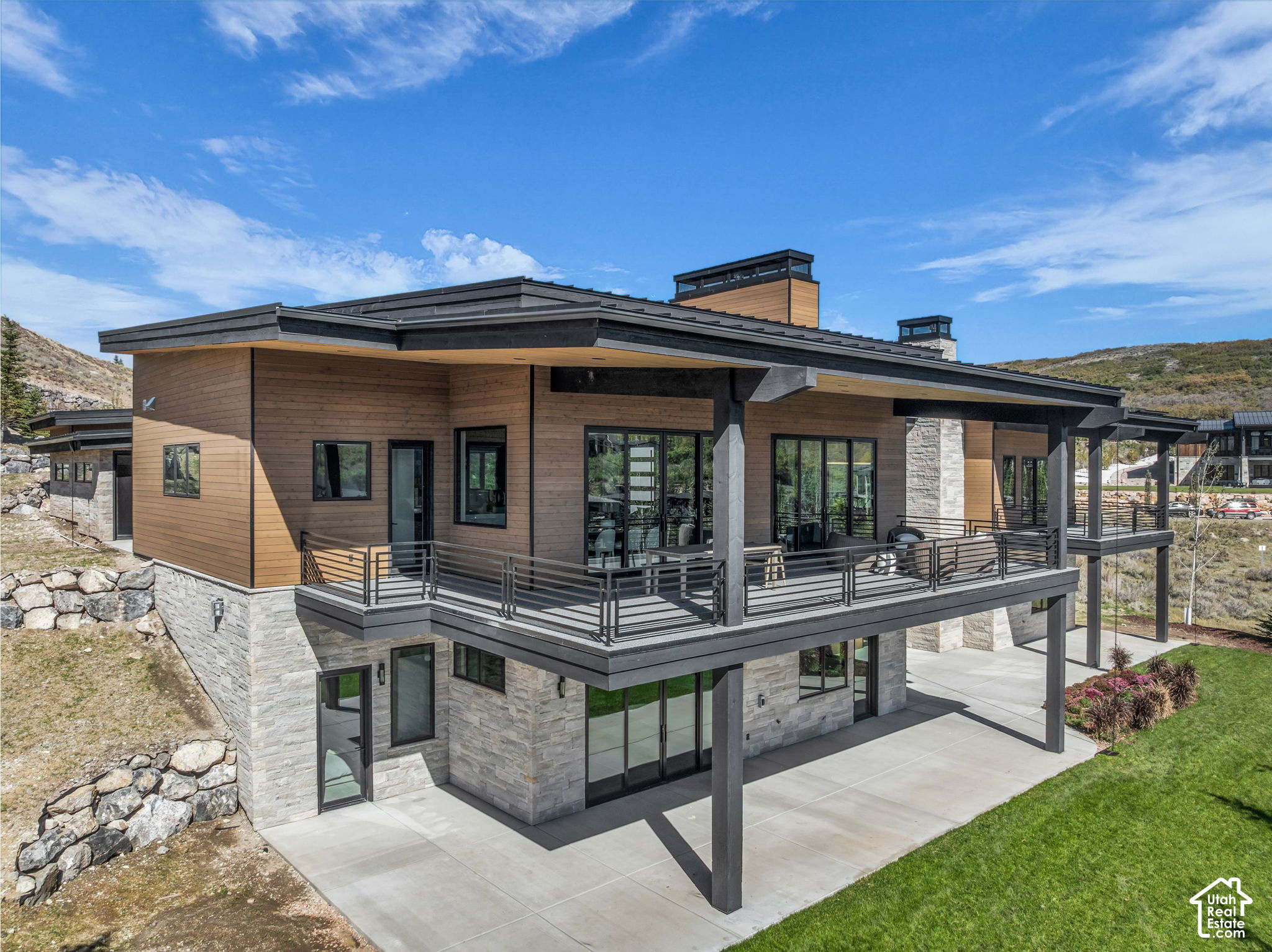 main property photo 48
