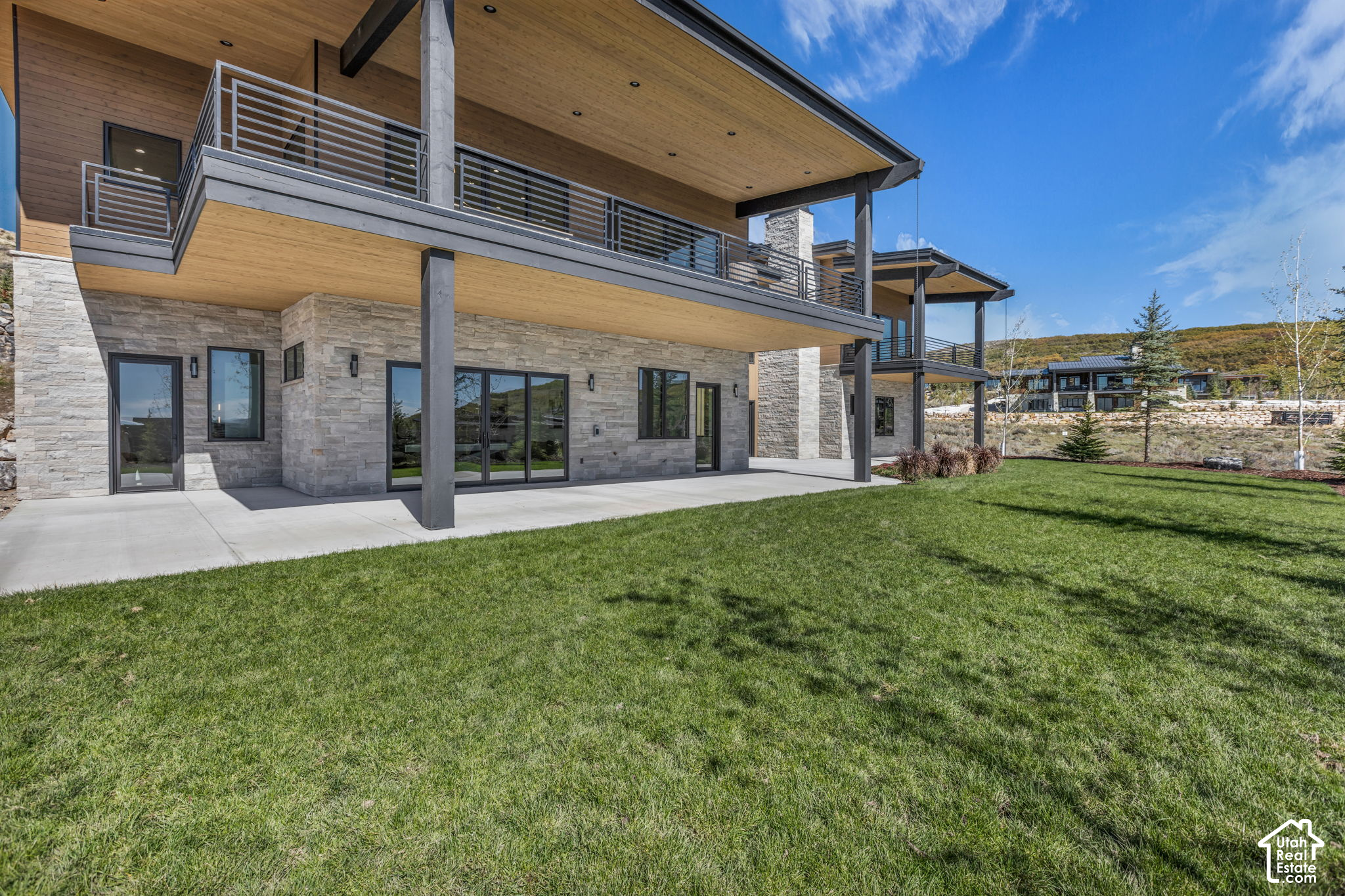 main property photo 49