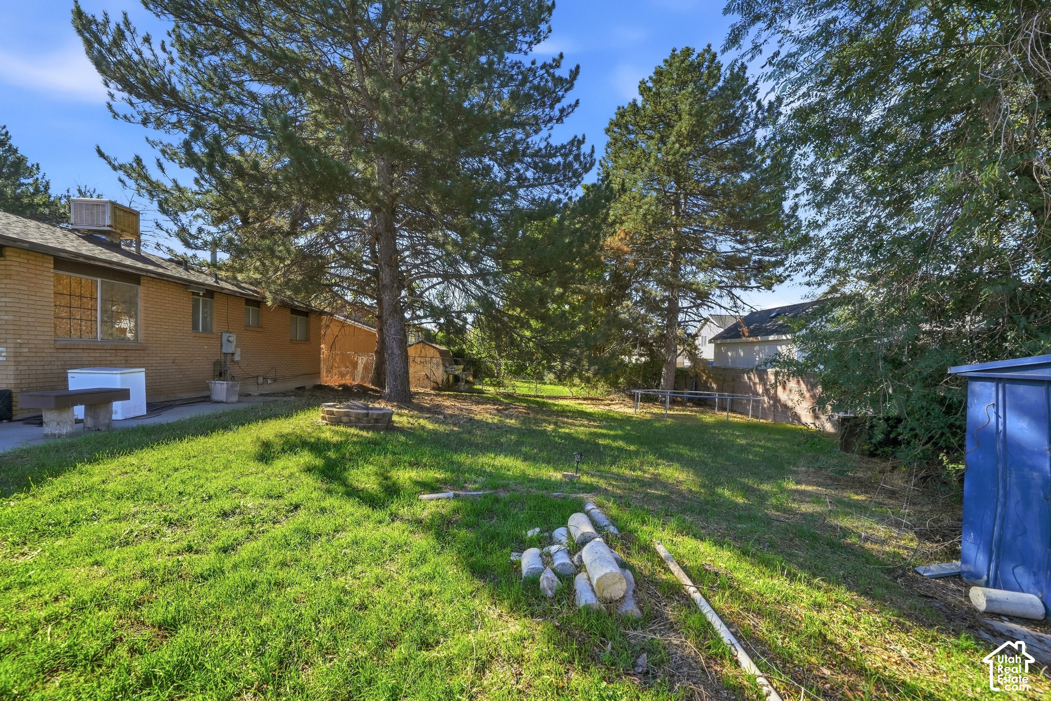 main property photo 22