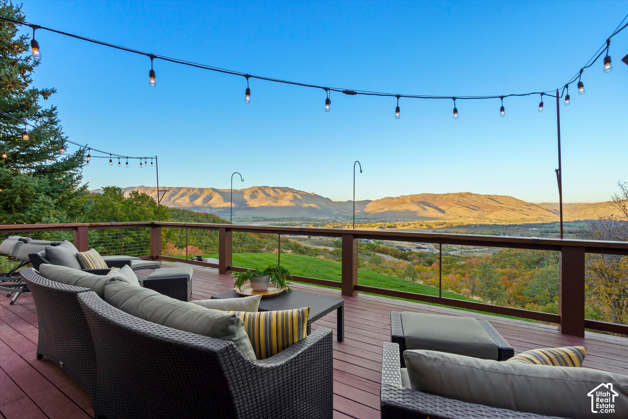 main property photo 50