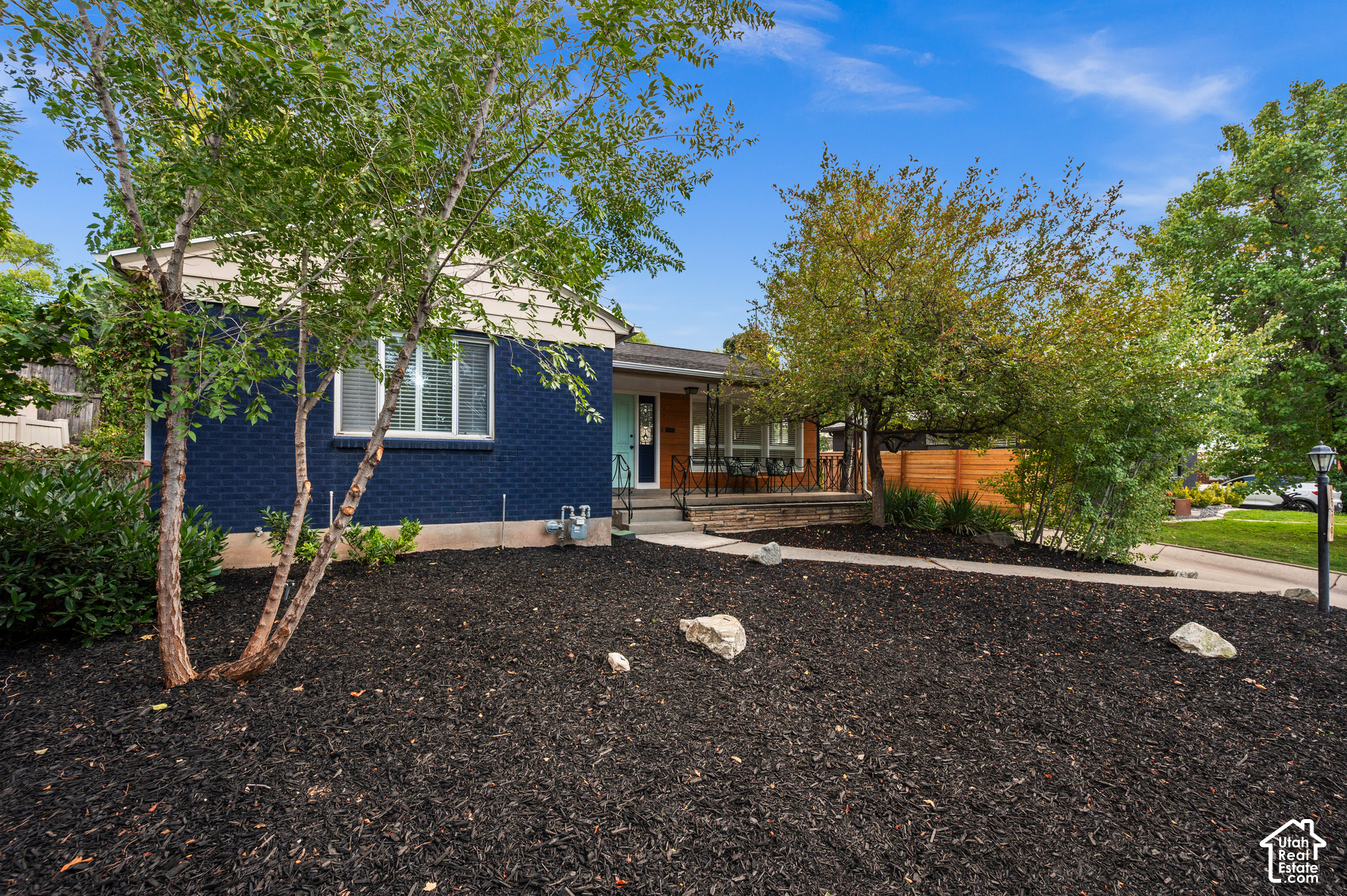 main property photo 25