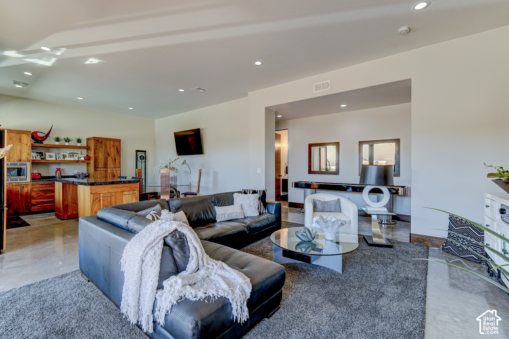 main property photo 71
