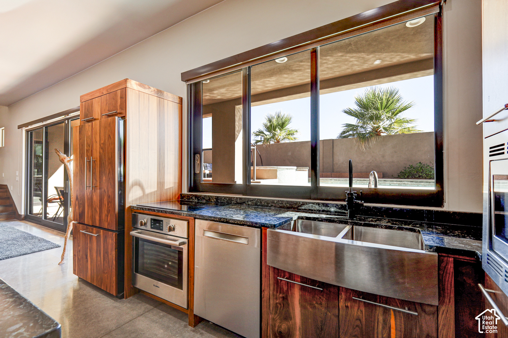 main property photo 77