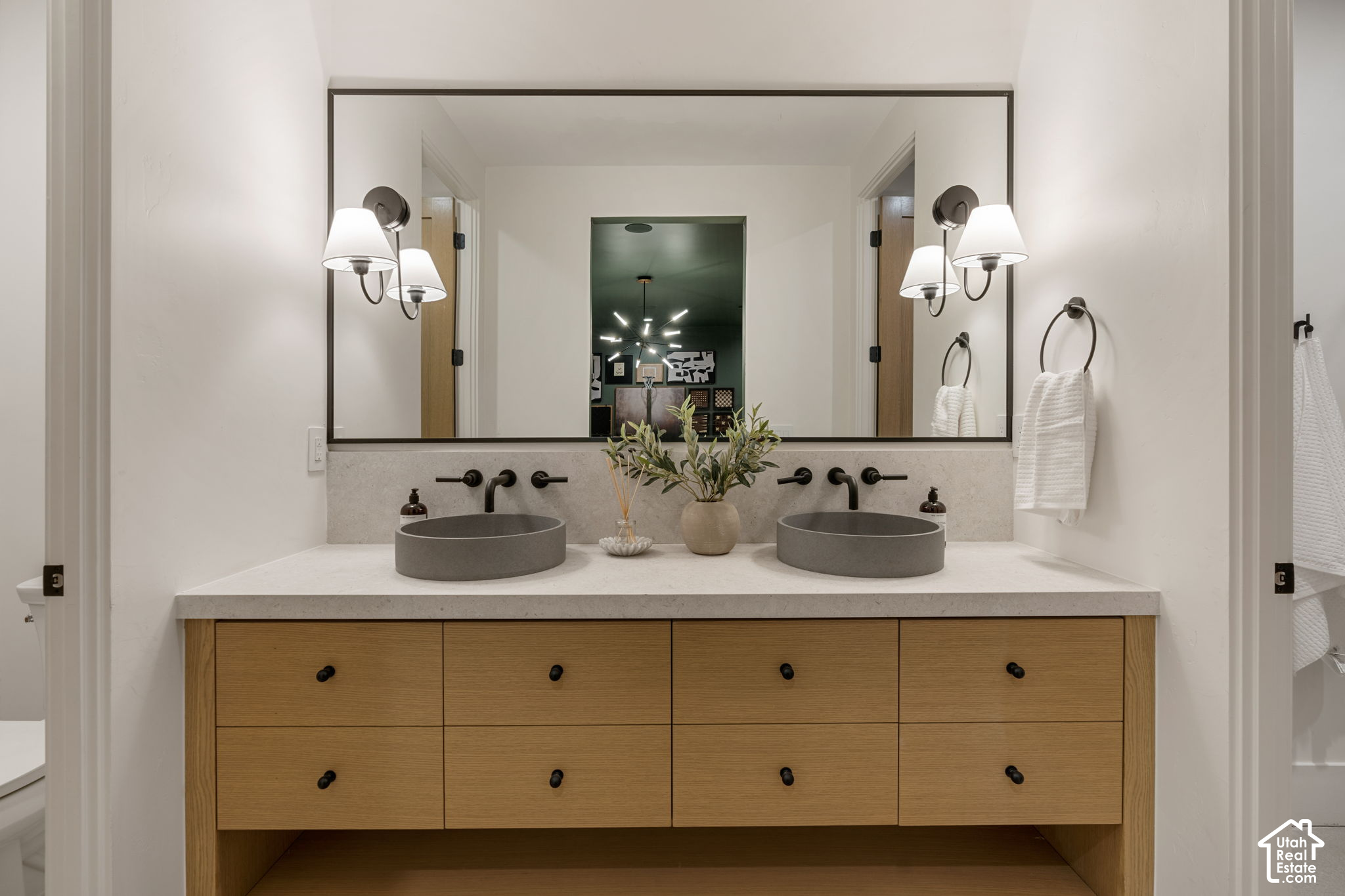 main property photo 60