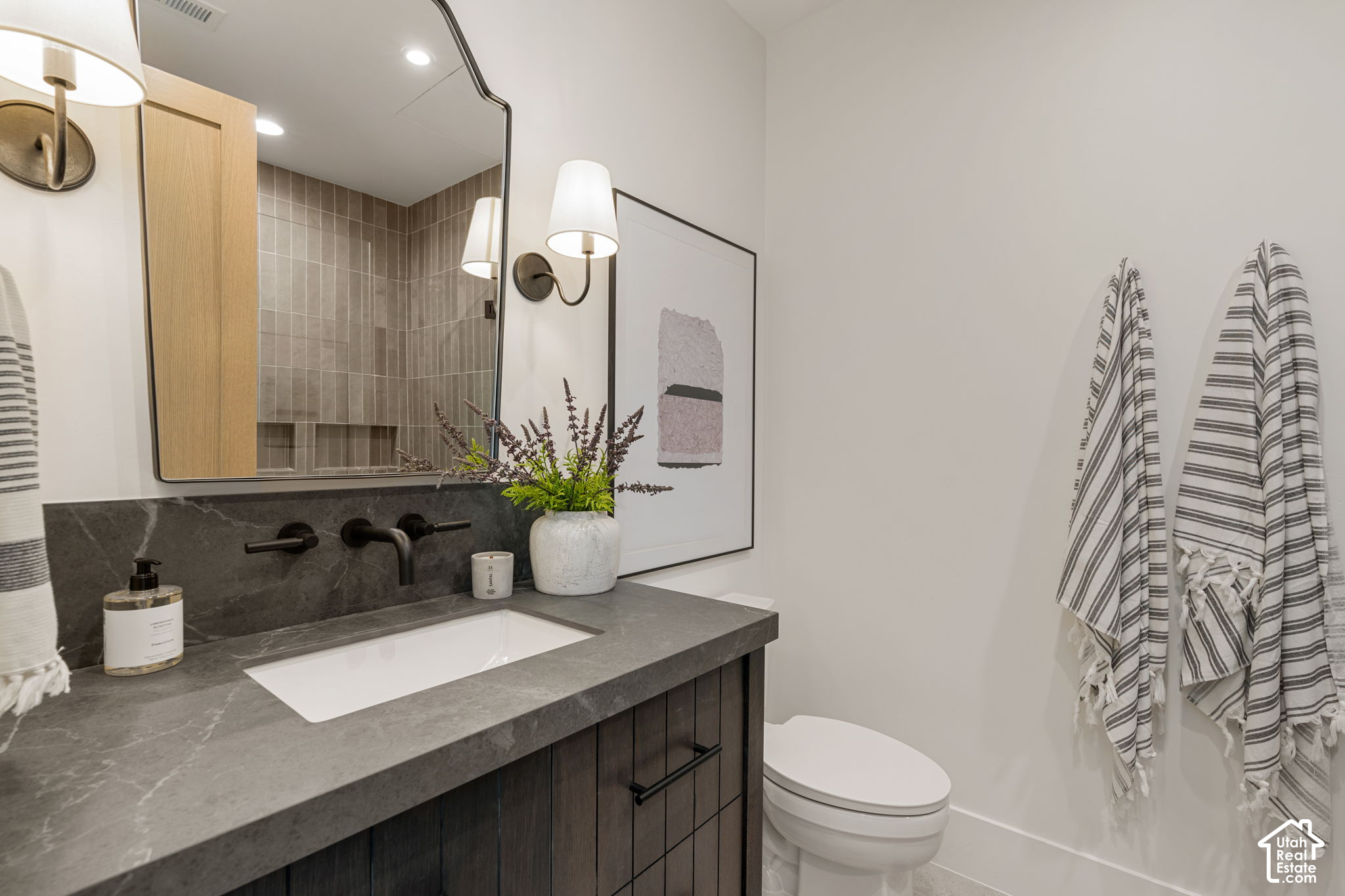 main property photo 81