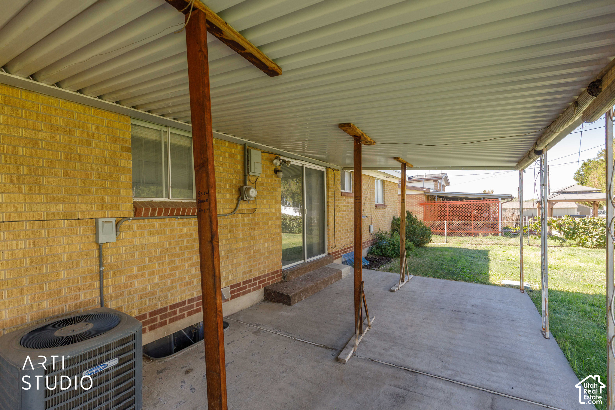 main property photo 27