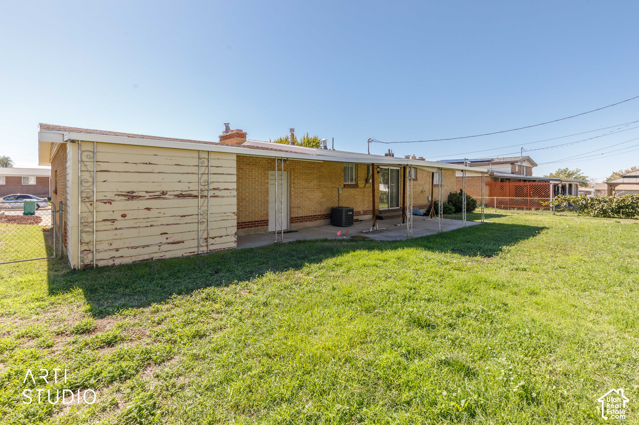 main property photo 28