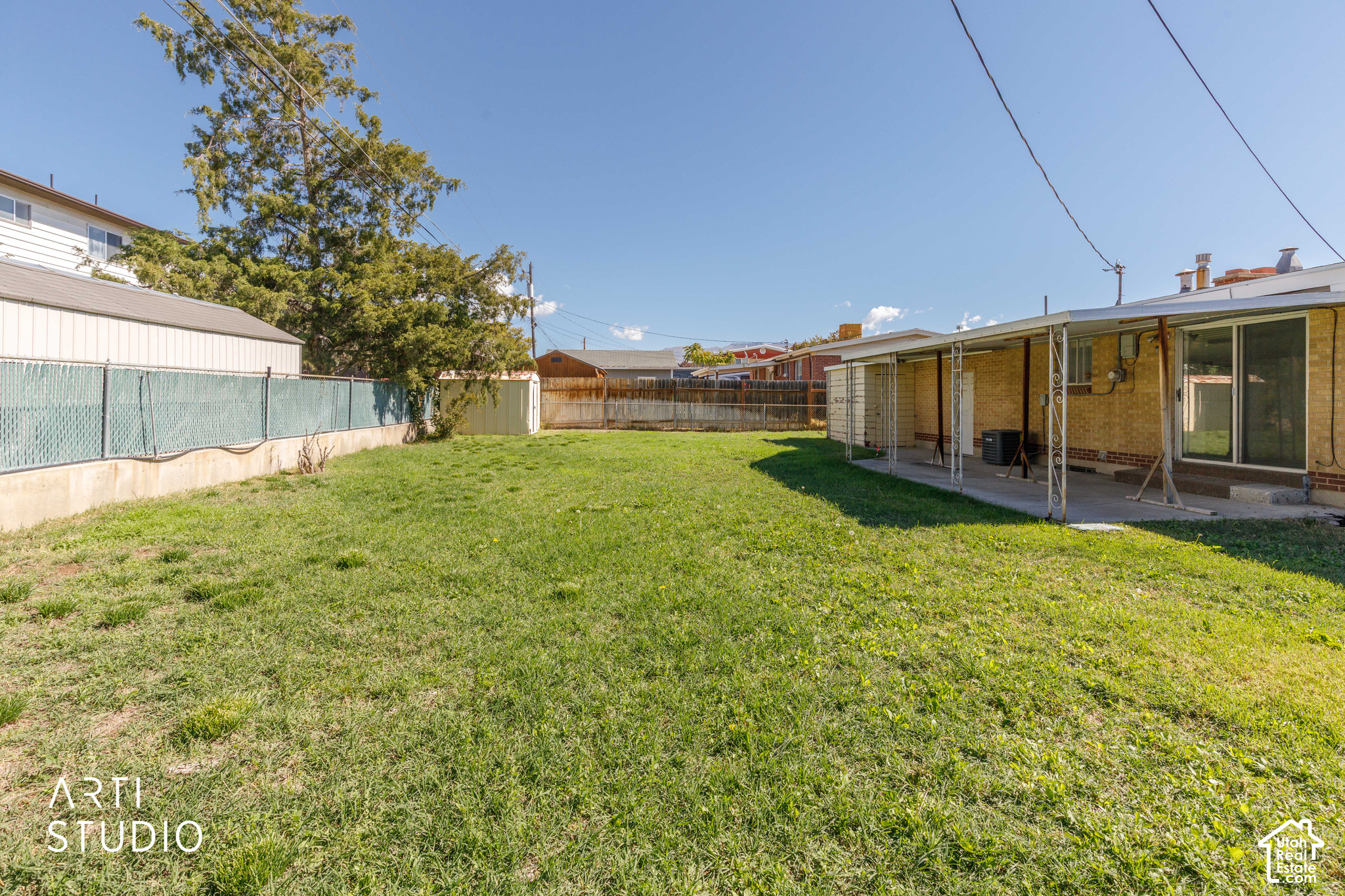 main property photo 32