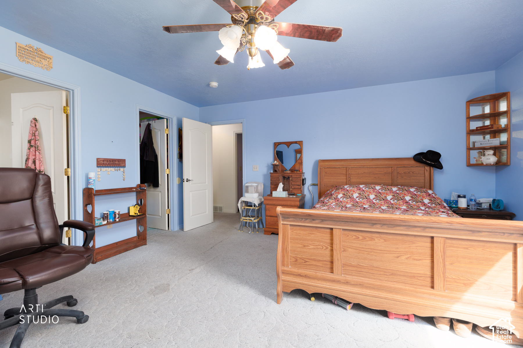 main property photo 24