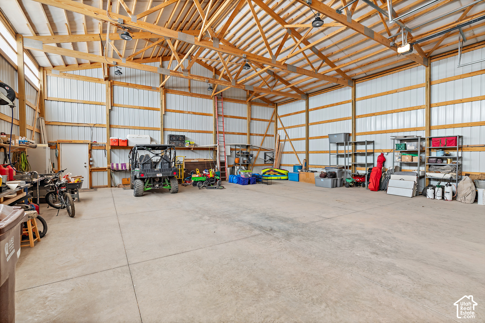 main property photo 68
