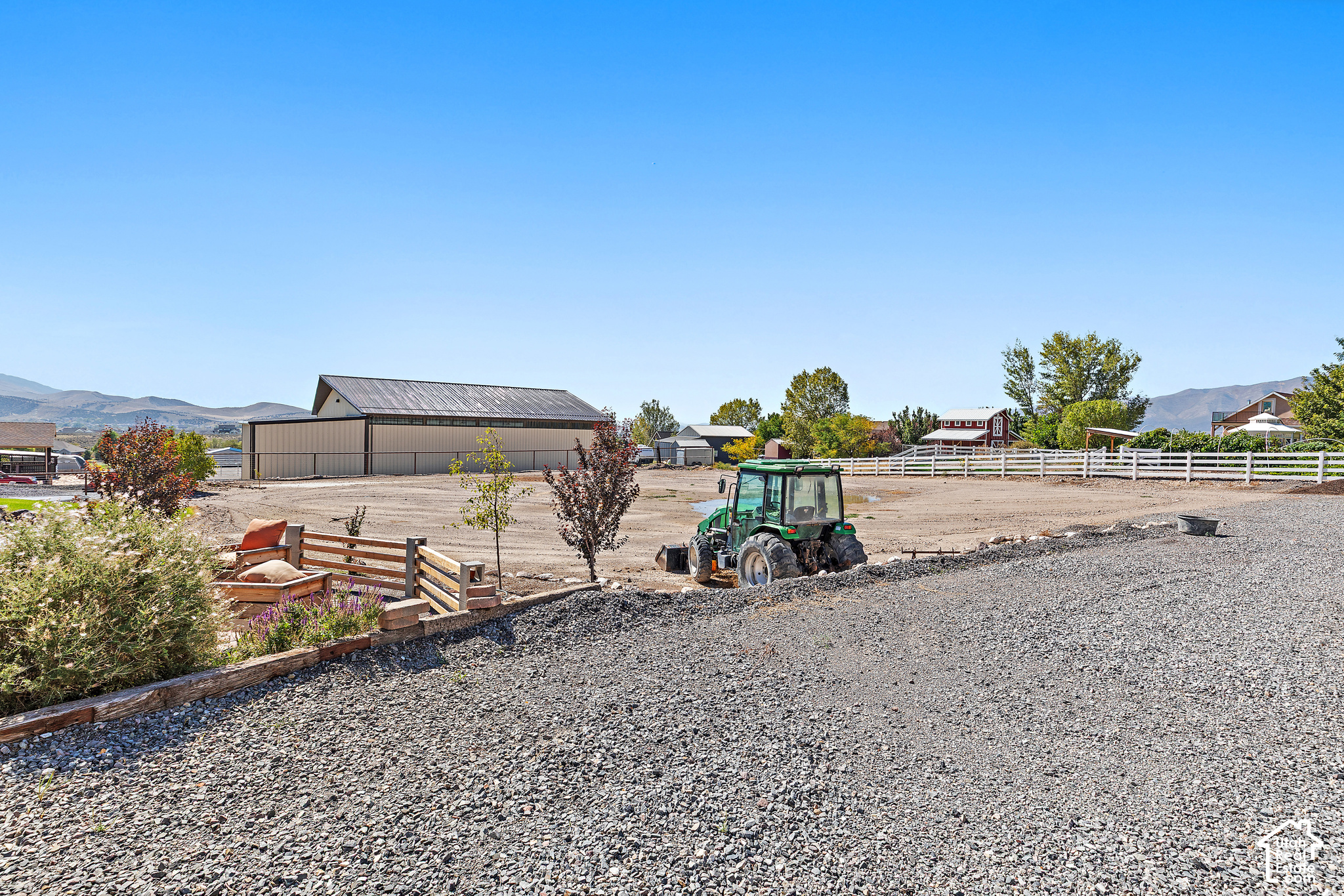 main property photo 70