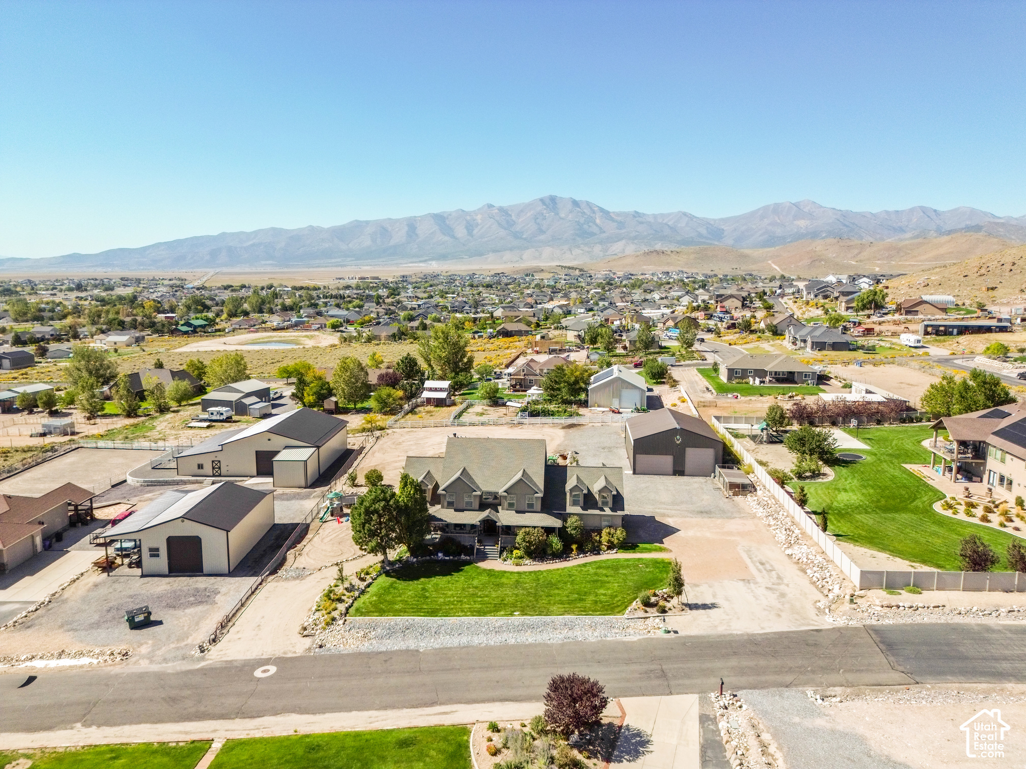 main property photo 75