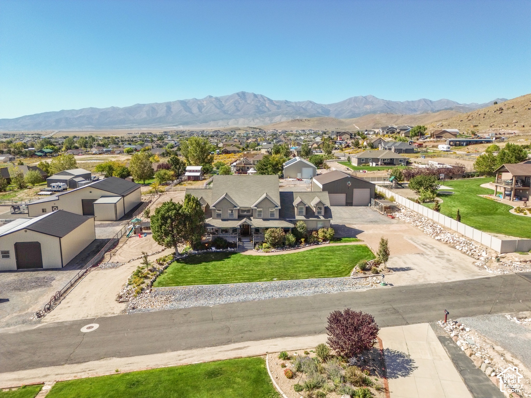 main property photo 76