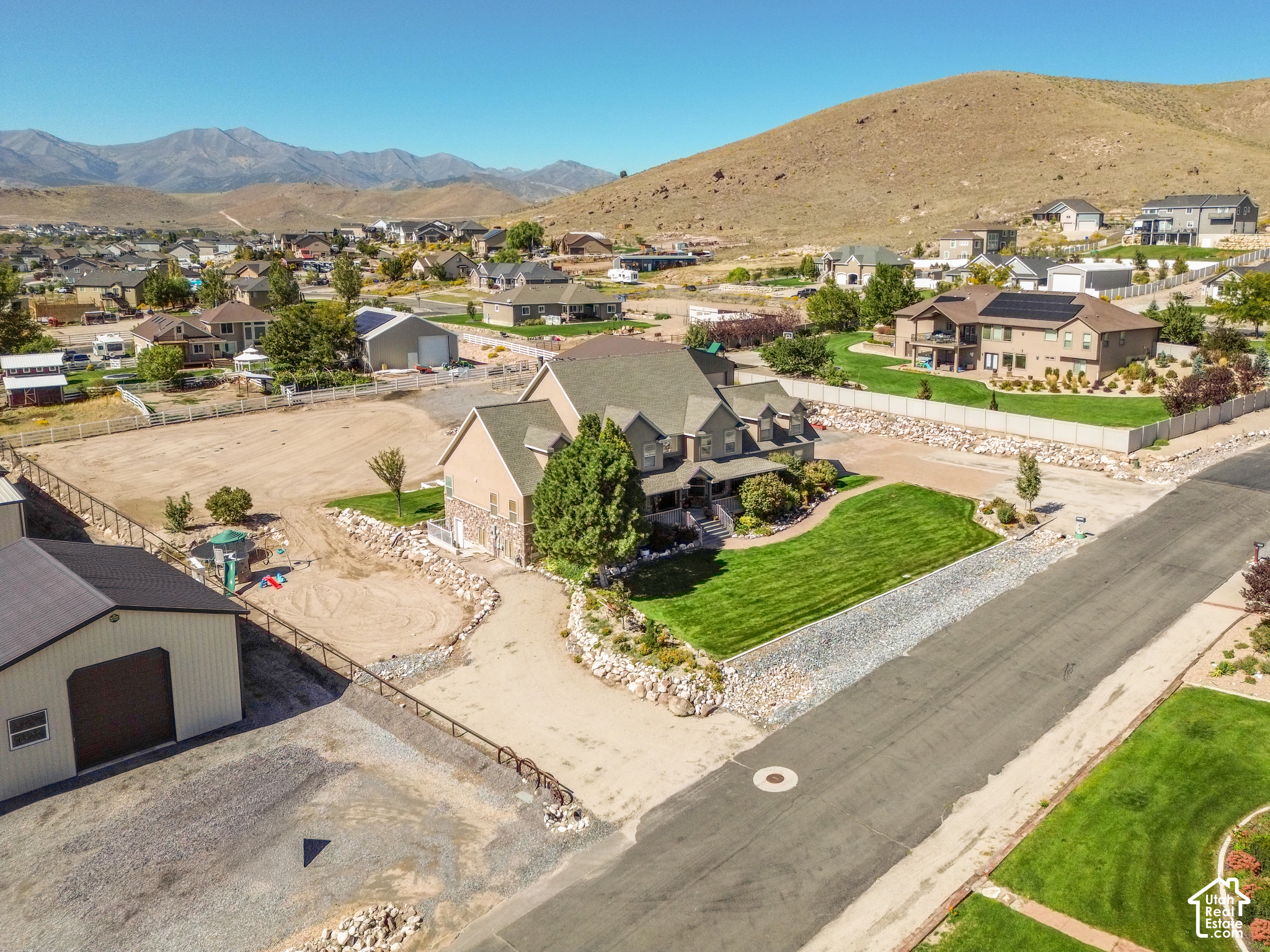 main property photo 77