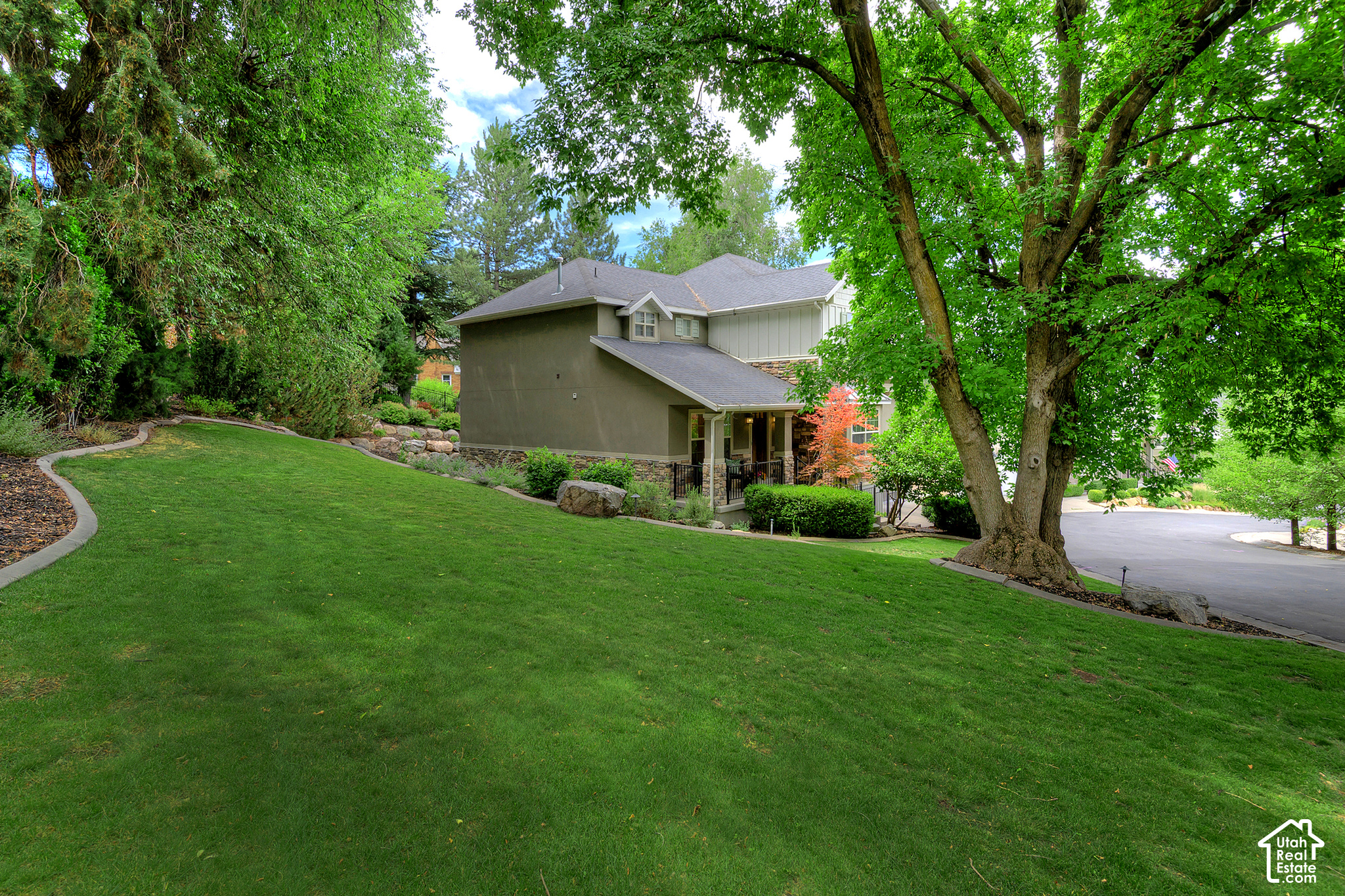 main property photo 45
