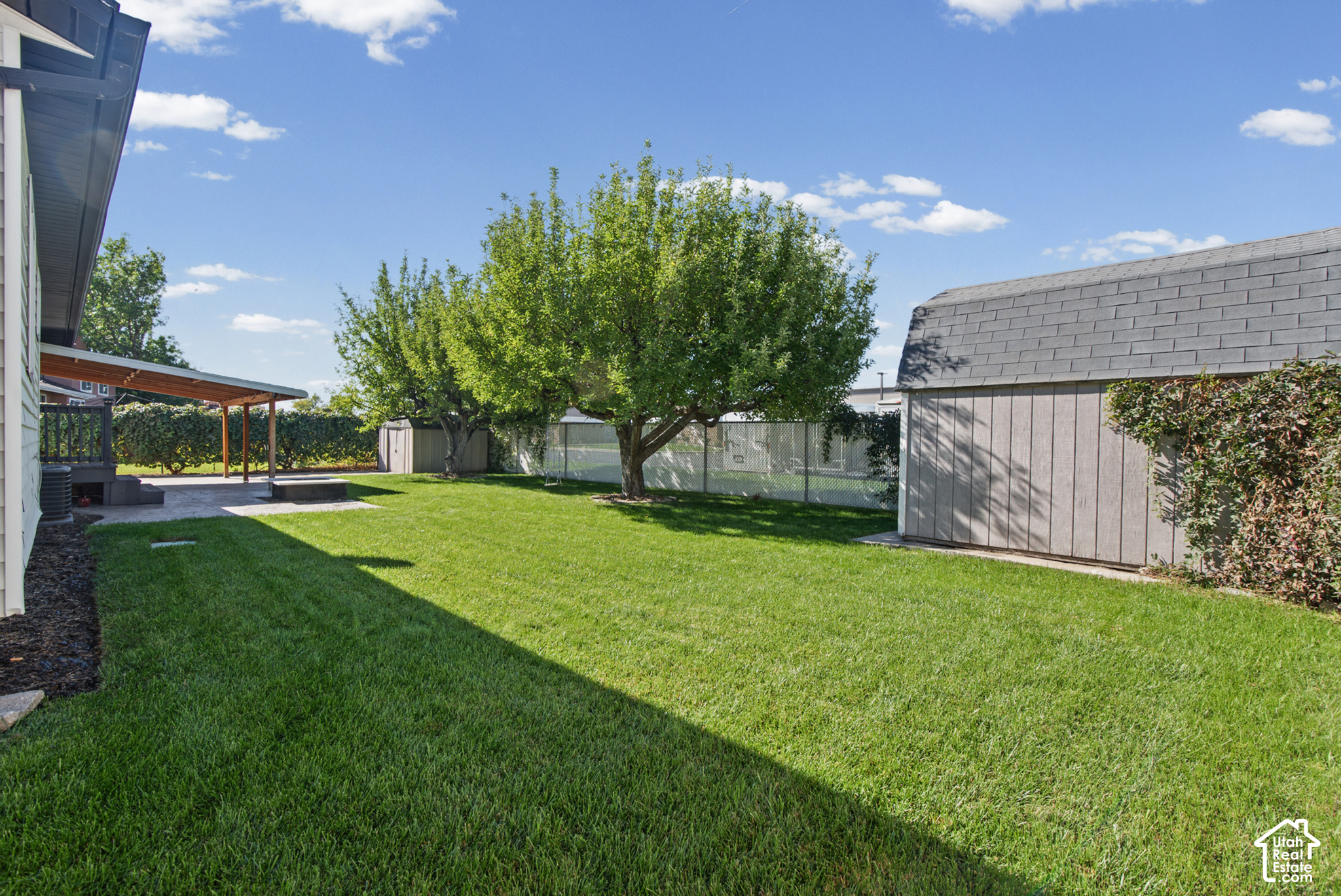 main property photo 34