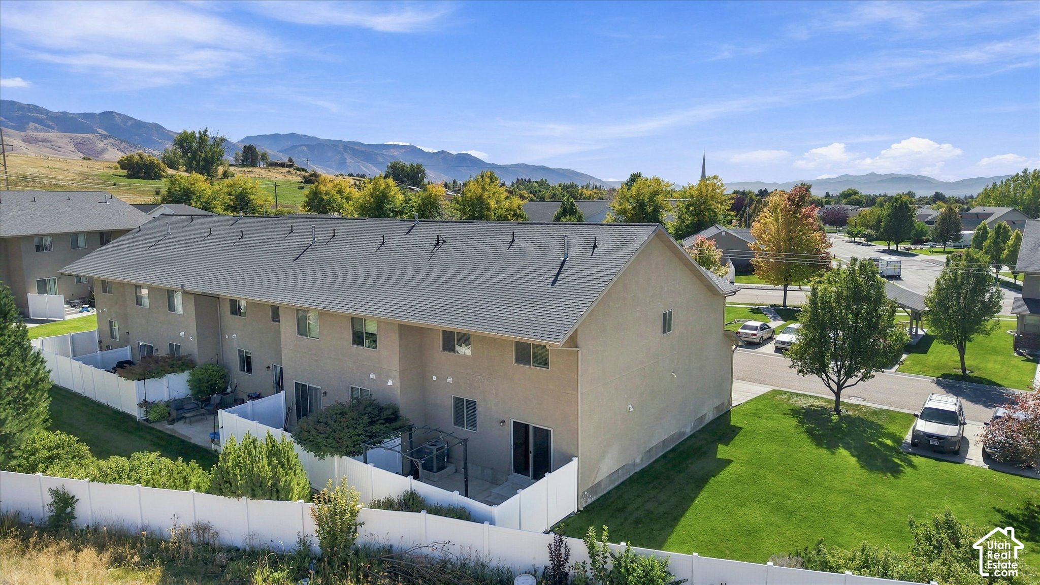 main property photo 33