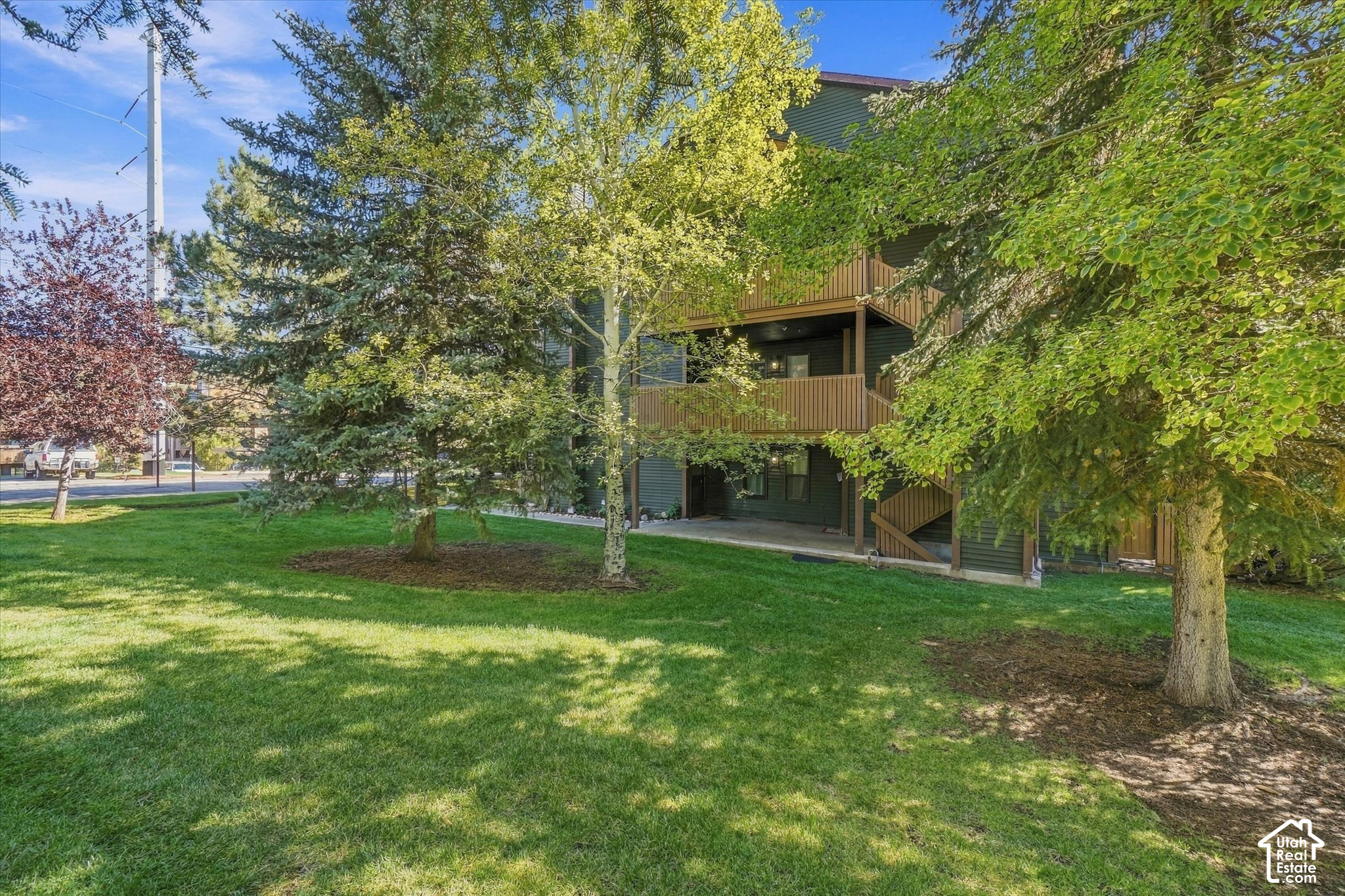 main property photo 15