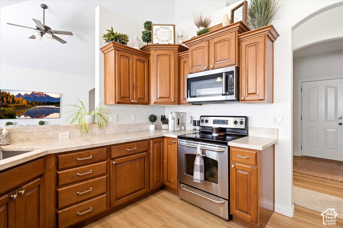main property photo 10
