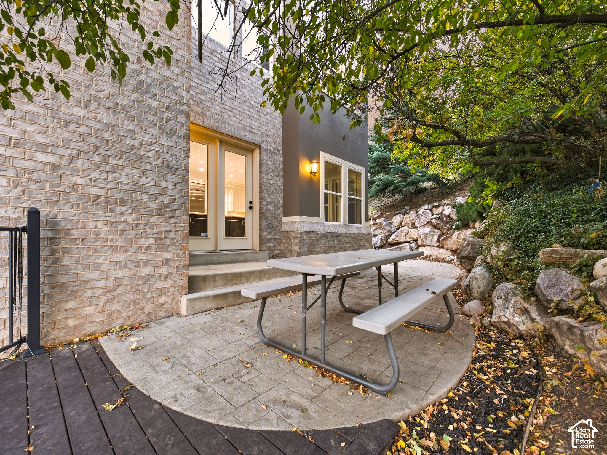main property photo 8