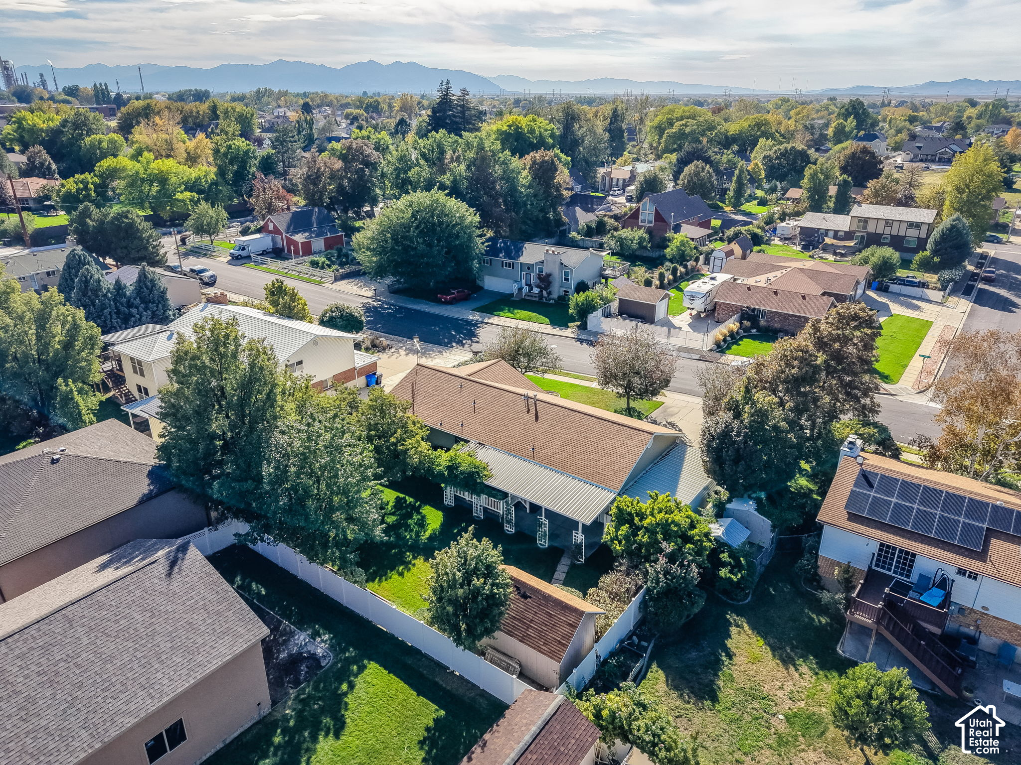 main property photo 35