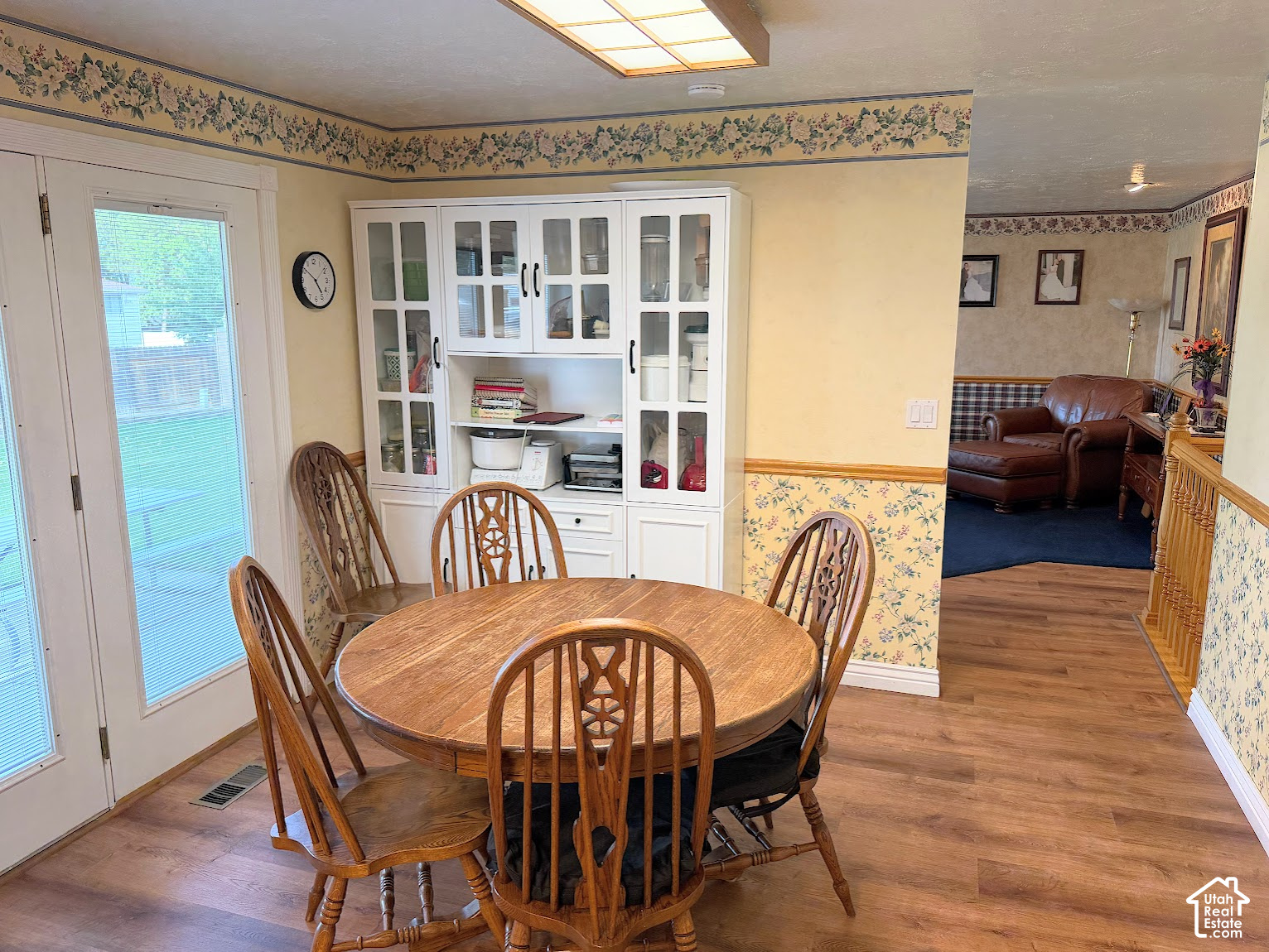 main property photo 9