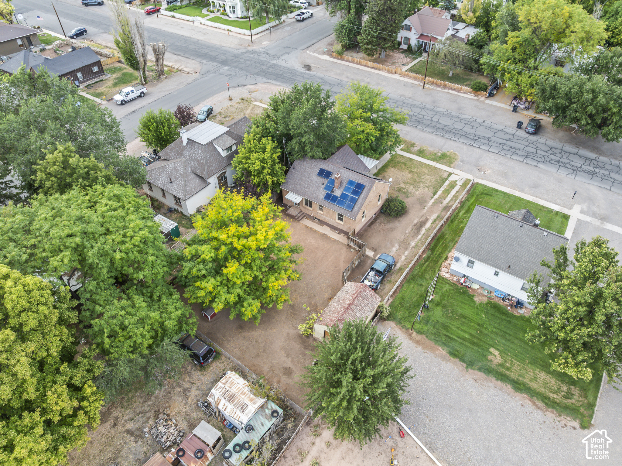main property photo 41
