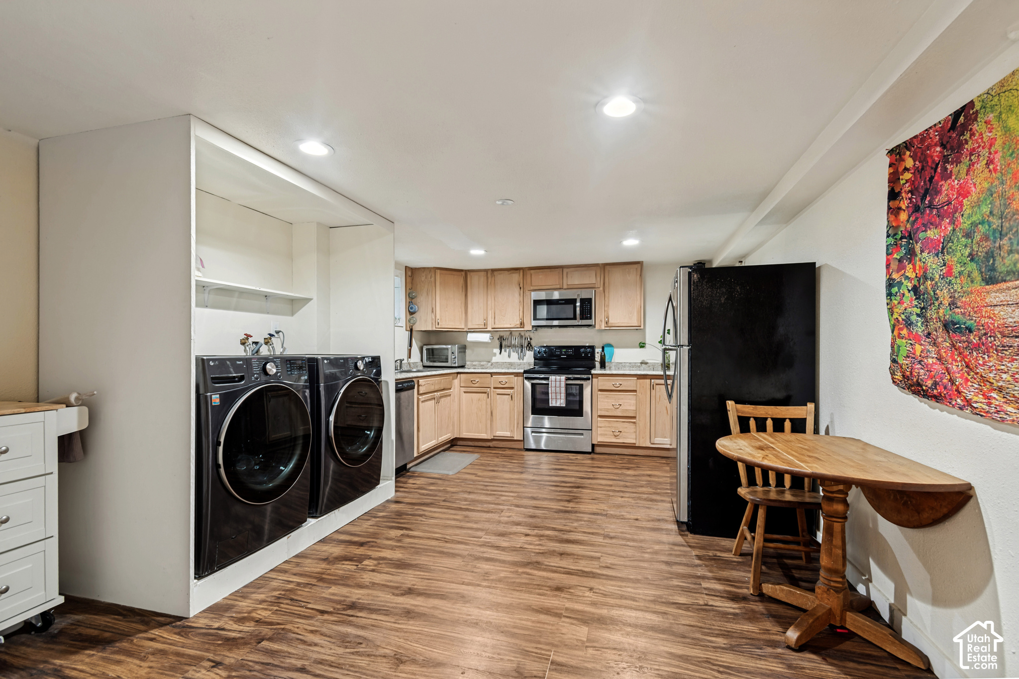 main property photo 20
